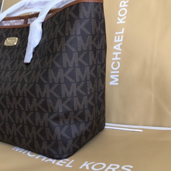 ⭐️🎆Mk Carryall tote🎆brown/large/shoulder bag - Picture 3 of 7